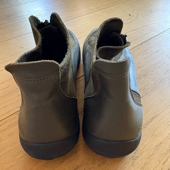 Arche Olive Green Zip-Front Flat Boots / 10 - Picture 2 of 4